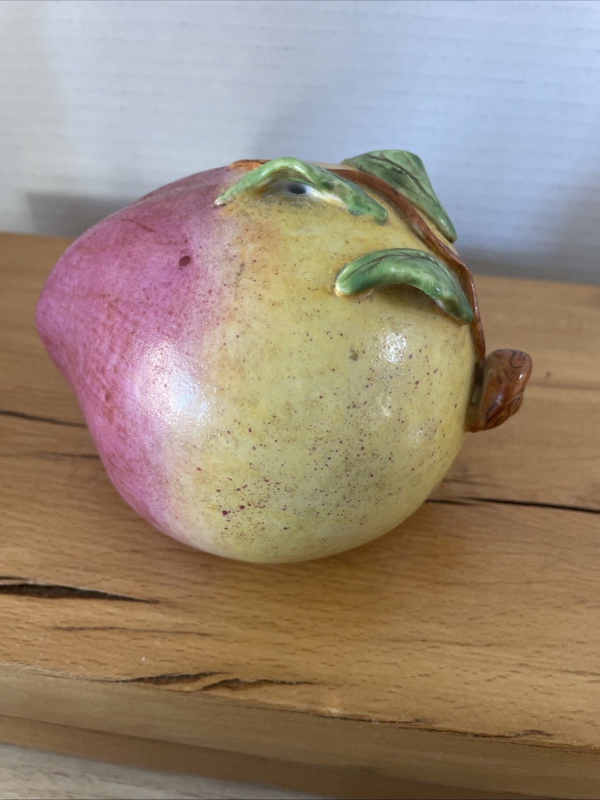 CHINESE Export Green Pink Porcelain PEACH Longevity Altar FRUIT Offer Figurine