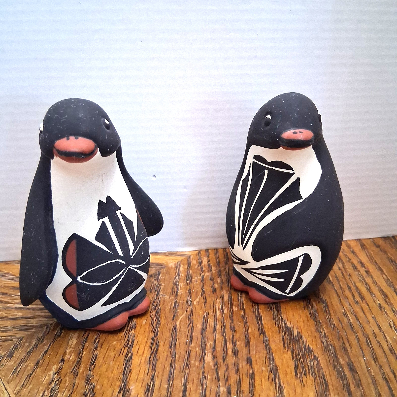 Hand Painted Pottery Penquins 3 3/4” Tall Black and White Set of 2