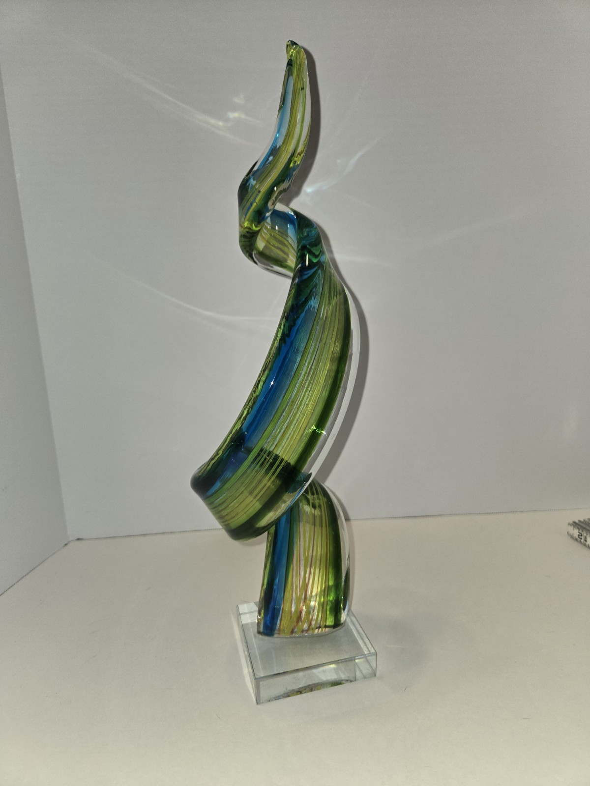 Art Glass 14.5 inch Spiral Pillar Sculpture Blue Swirl MCM Ram Horn Design Deco