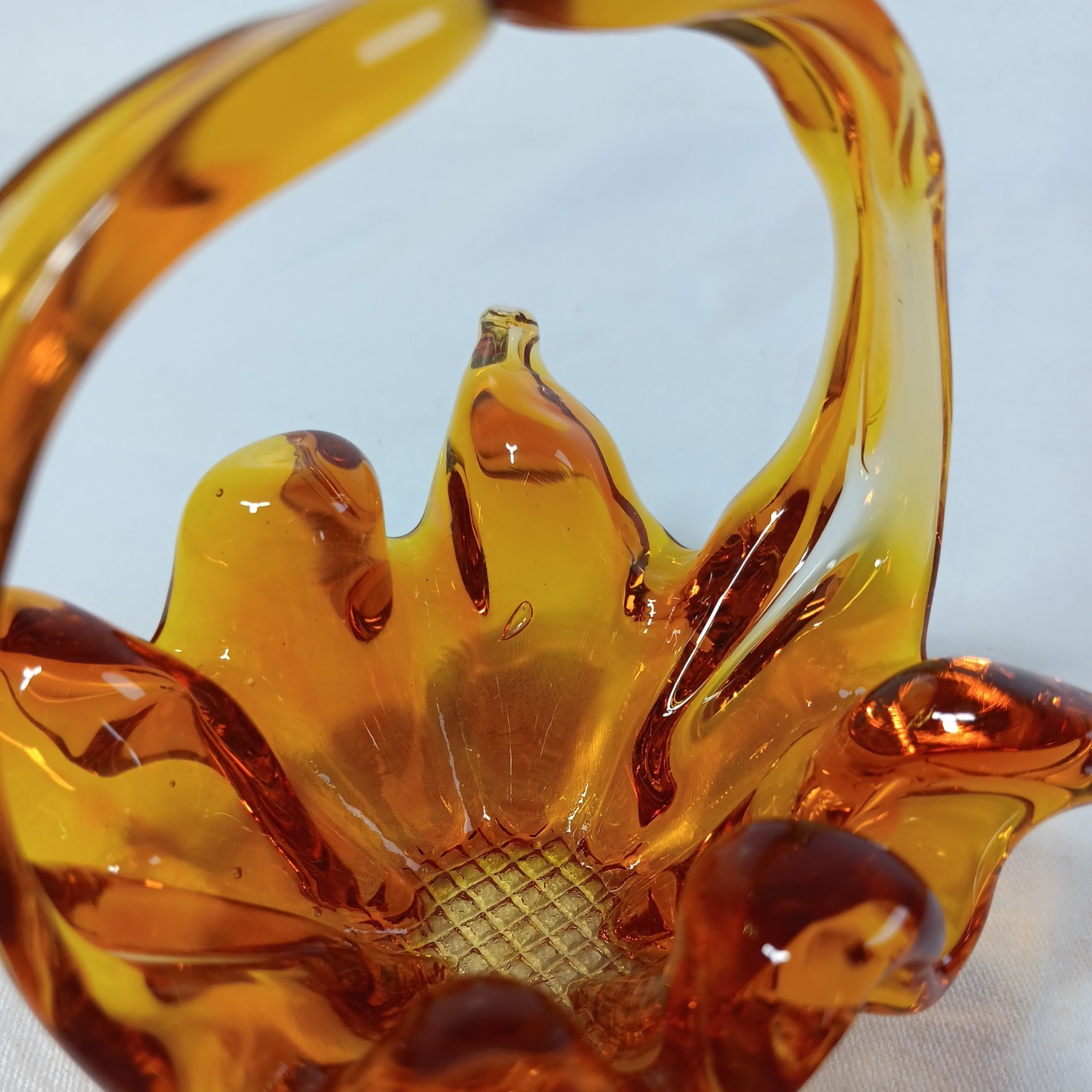 Beautiful Amber Chalet Art Glass Trinket Basket 3.5″H Cadmium Glow