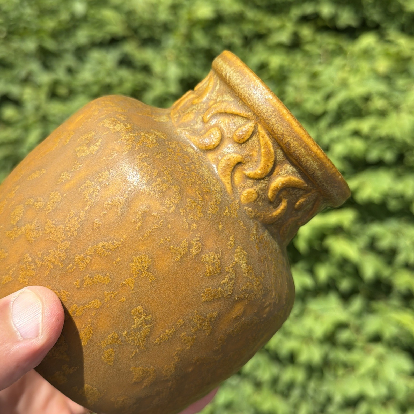 EARLY VAN BRIGGLE ARTS & CRAFTS POTTERY VASE STYLIZED FLORAL PATTERN c.1908
