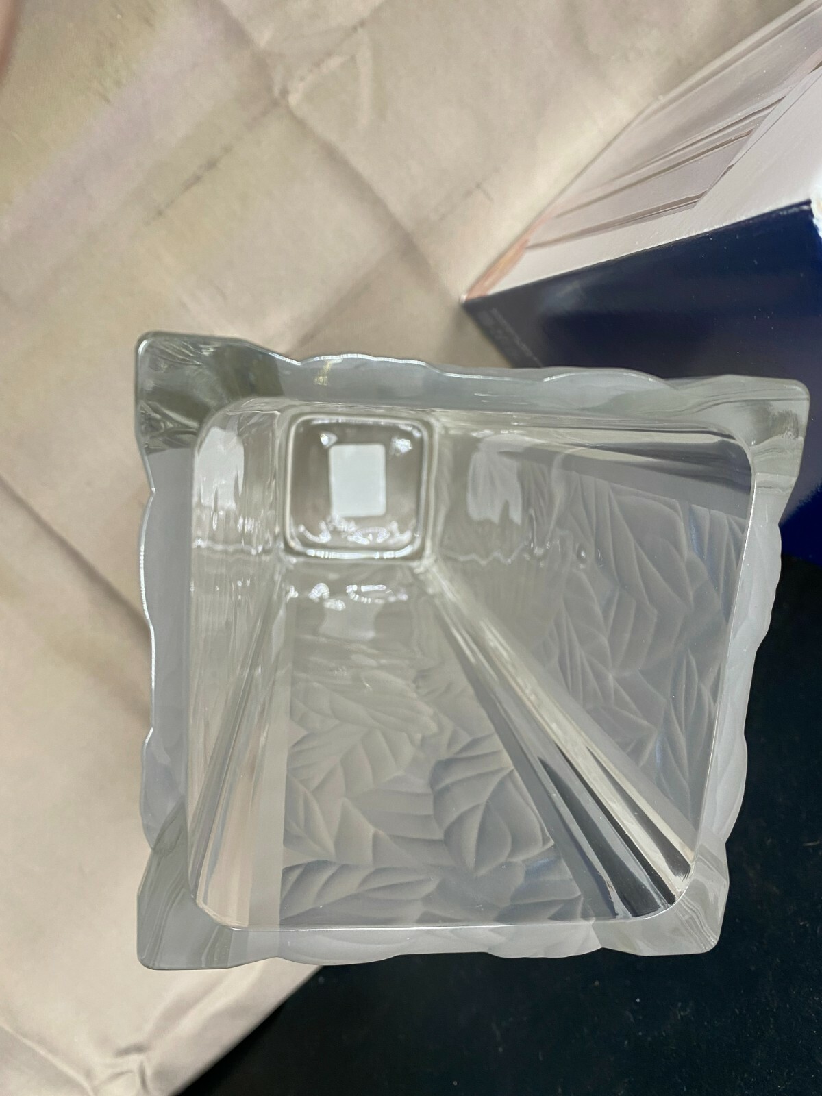 Mikasa “GARDEN SPLENDOR” Crystal Vase ~ 4″ Opening ~ 9 1/2″ Tall