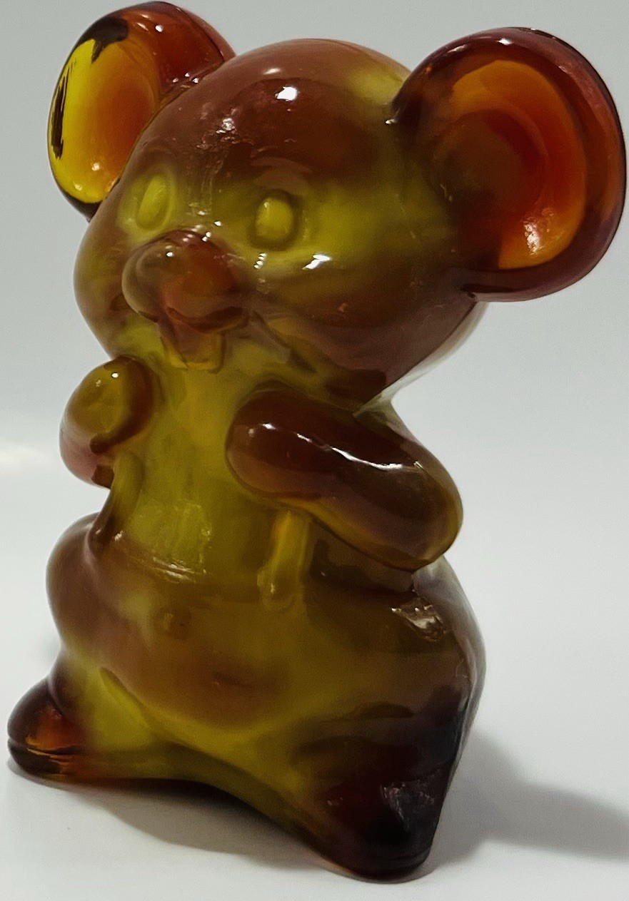 Boyd Art Glass Willie The Mouse Orange Spice UV Glows