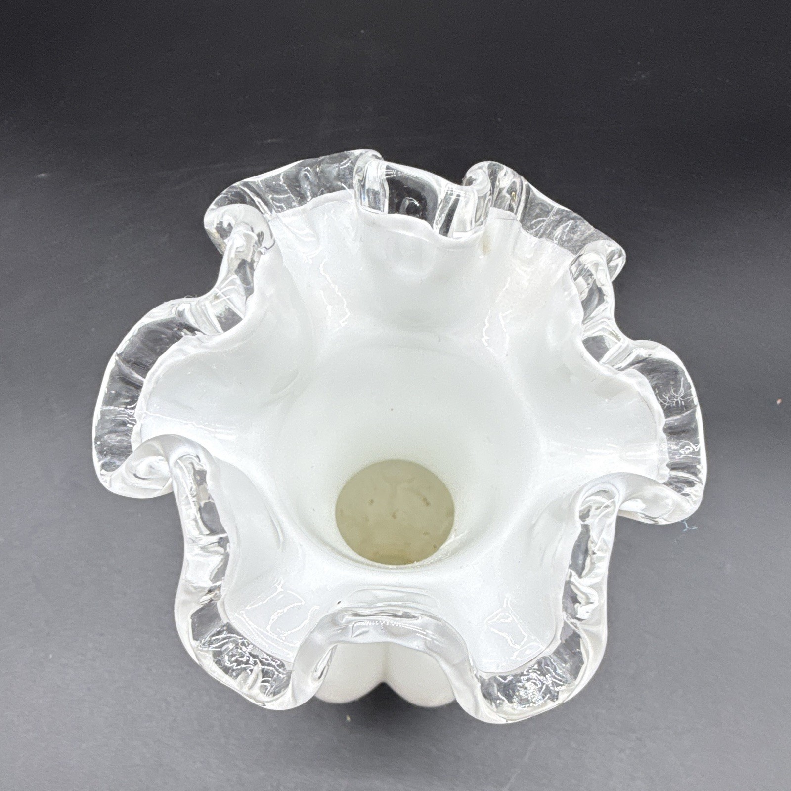 White & Clear Glass Vase Ruffled Rim Decorative Art Glossy Finish 6″