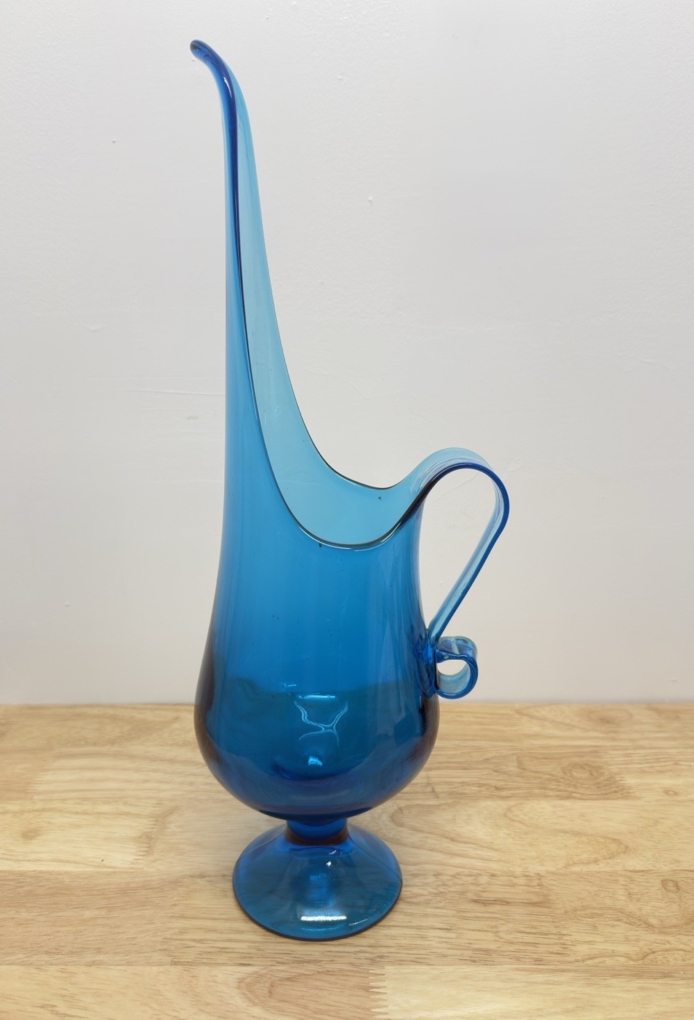 LE Smith 19.25” Peacock Blue Simplicity Swung Glass Footed Pitcher Vase #55