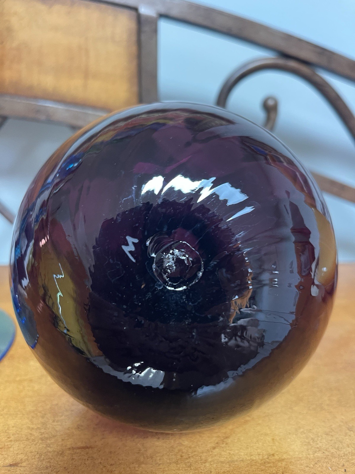 METROPOLITAN MUSEUM OF ART MOMA Amethyst Glass Bottle Hand Blown Swirl Design 8”