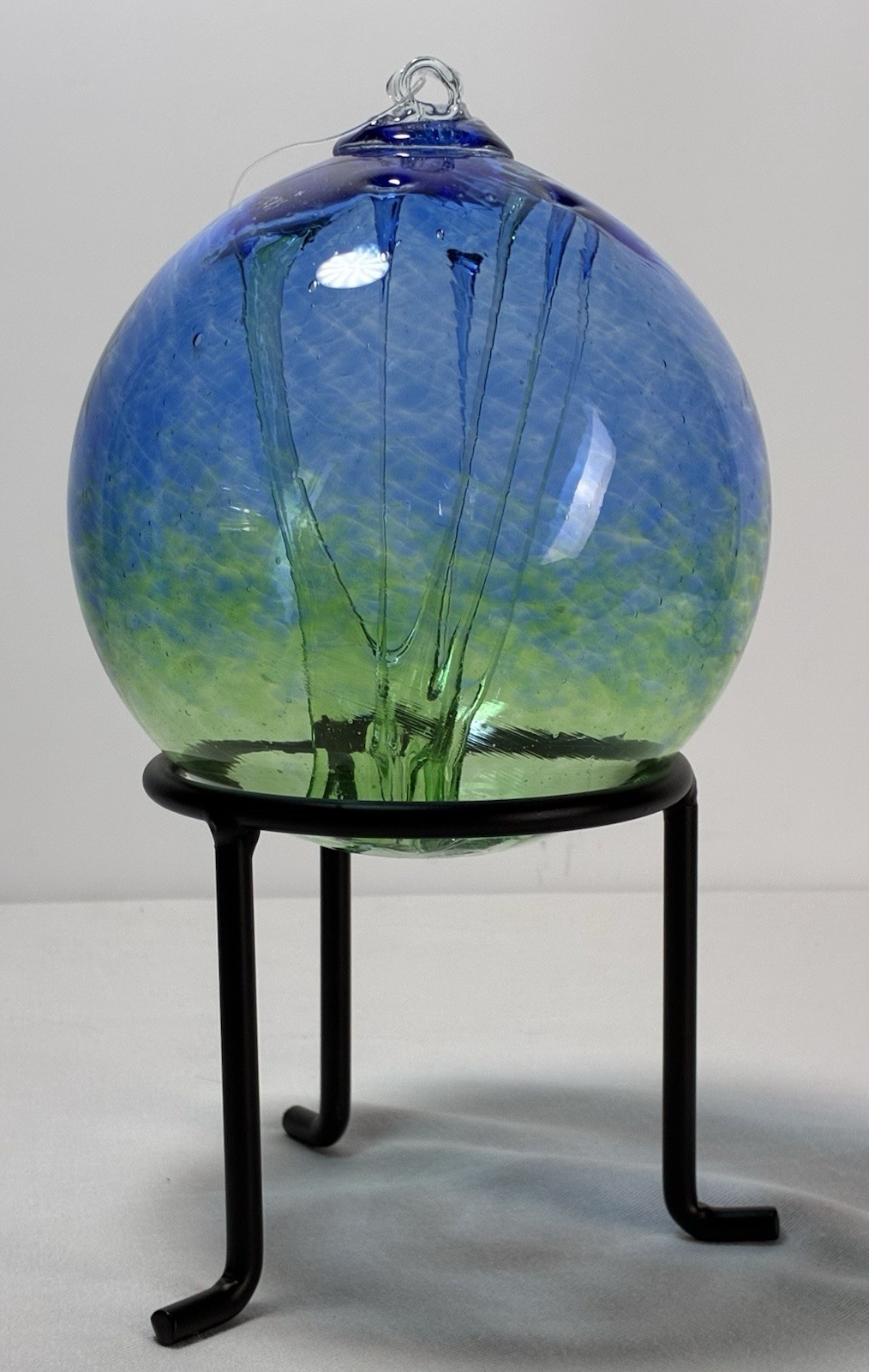 Hand Blown Art Glass Orb/Ornament/Sun Catcher Tree Of Life Blue/Green & Stand