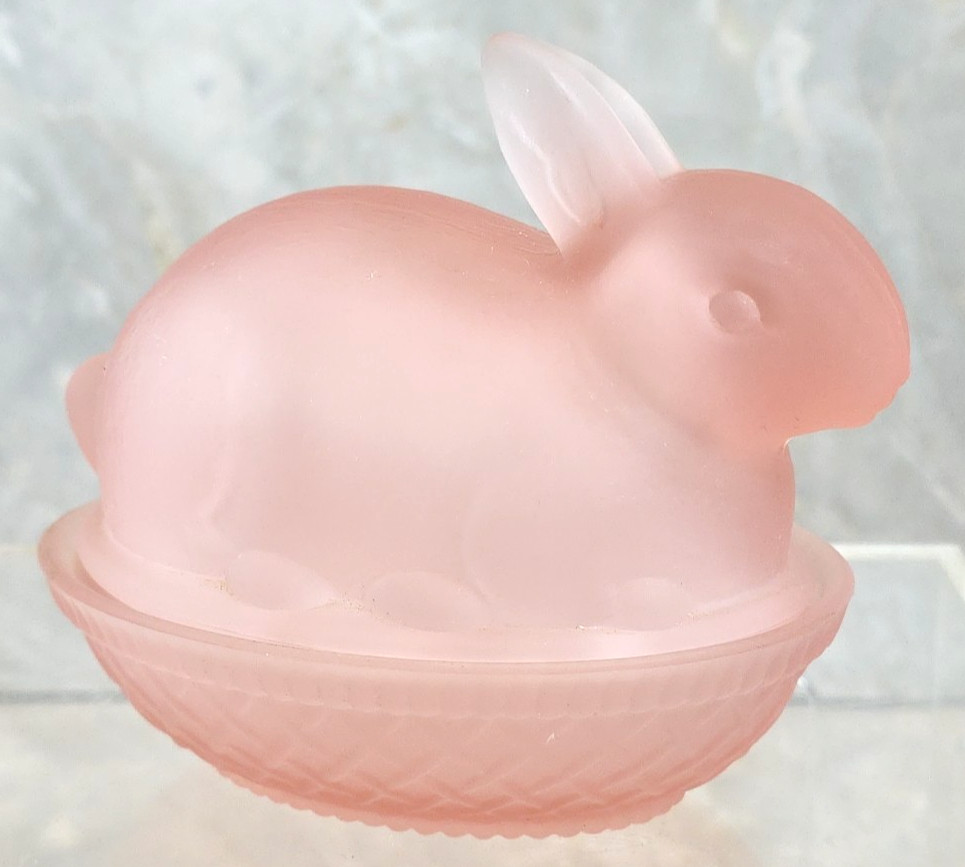 Vintage Pink Satin Frosted Glass Bunny Rabbit On Nest Covered Candy Trinket Dish