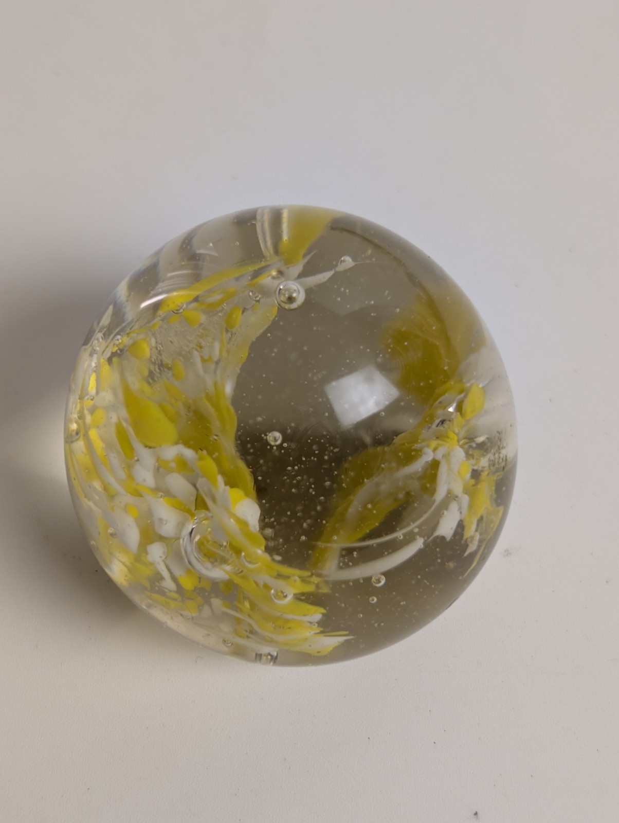 Vintage Yellow & White Spatter Art Glass Paperweight 2″ Round Controlled Bubbles