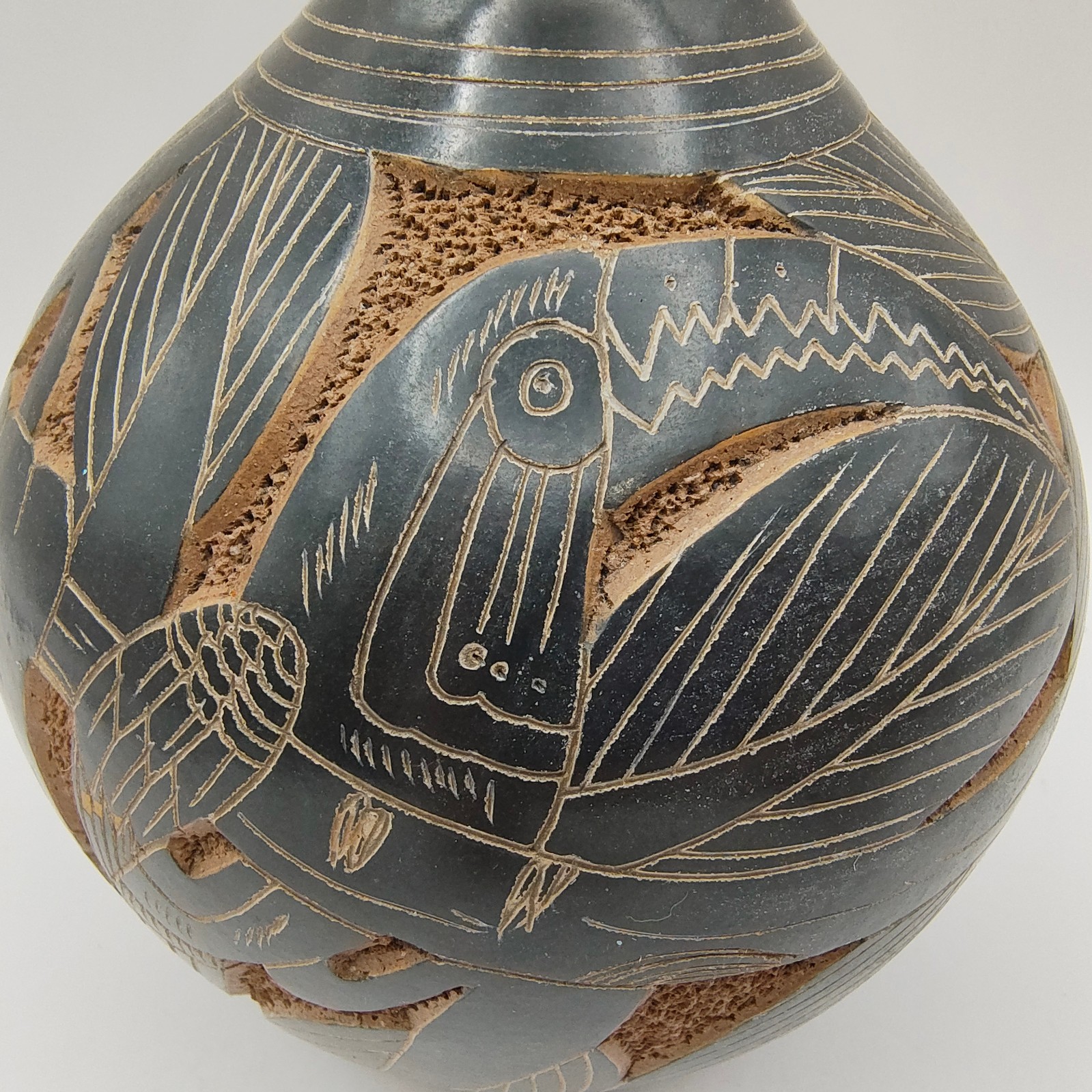Vintage Nicaraguan Pottery Vase Toucan Jungle Bird Rustic Folk Art 5.25″