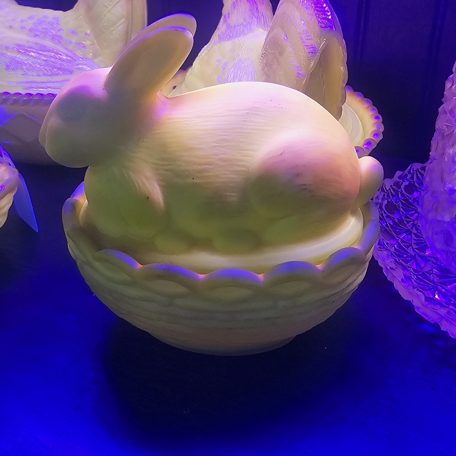 Mosser Glass Dandelion SATIN Bunny on Nest/Basket – GLOWS. BS