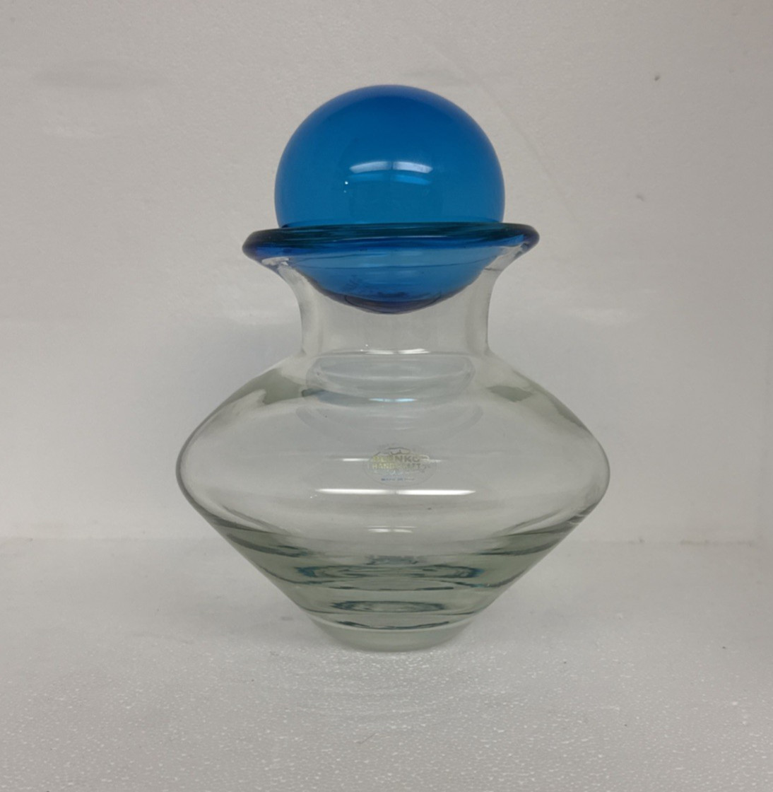 Blenko Glass Good Morning America Vase with Float Ball – Variation