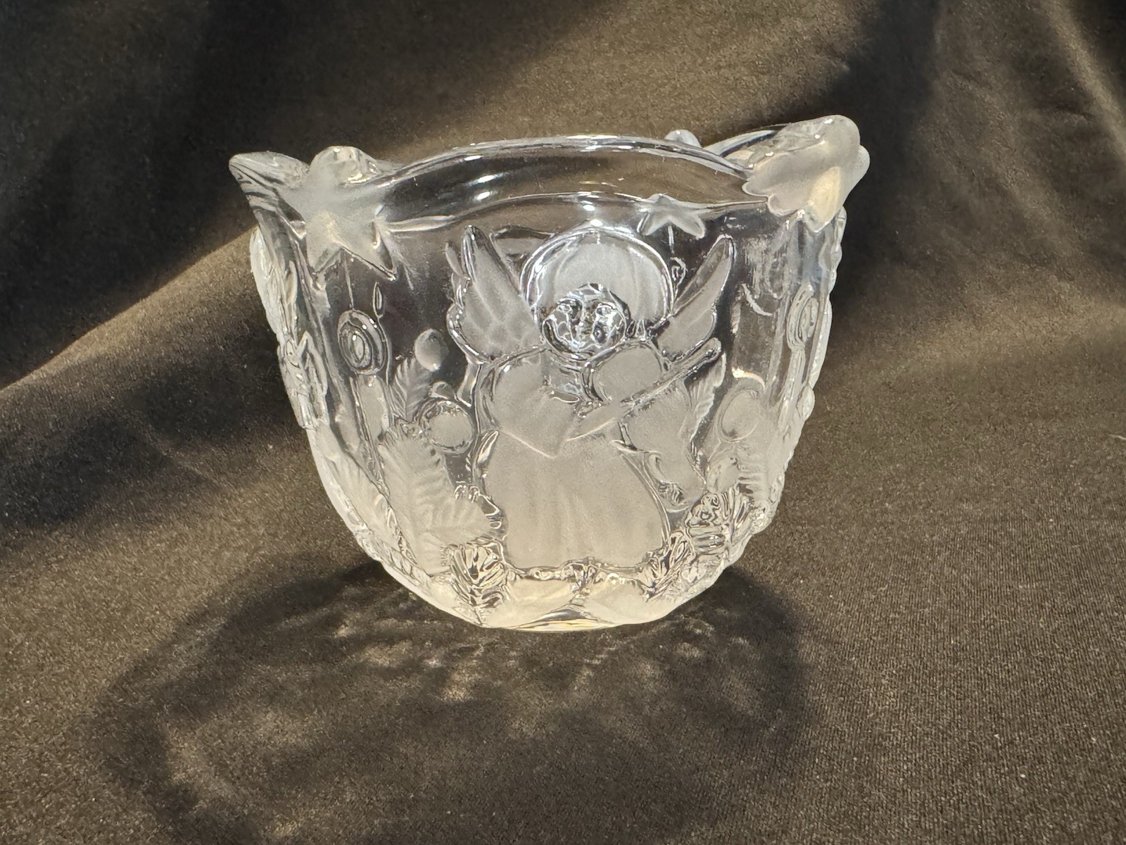 Mikasa Holiday Lights Frosted Angel Candleholder SA 835/610 Boxed 3.25”