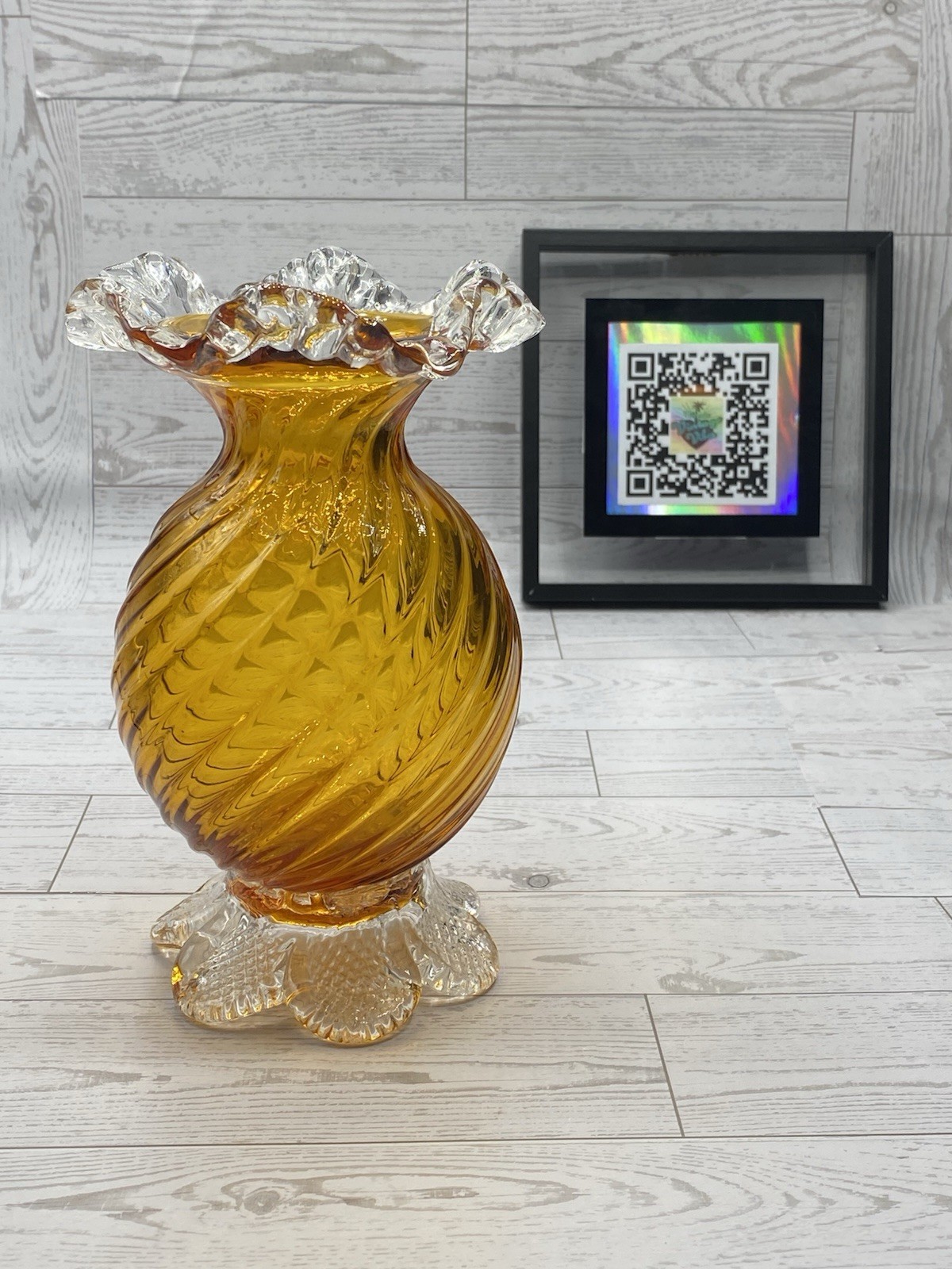 Chalet Heritage LXXI Bullicante Amber Glass Swirl 8” Vase Ruffled Rim HTF