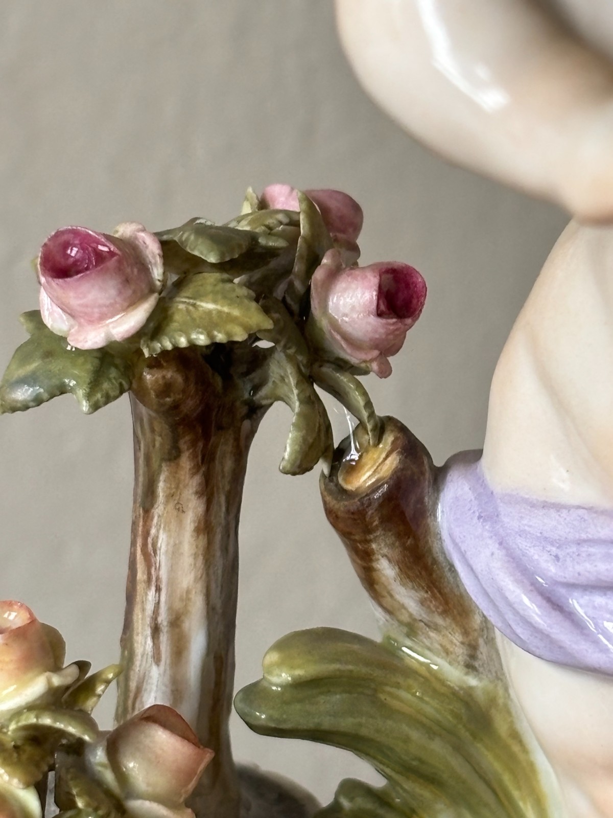 Lovely Meissen Figurine Putti Tending a Rose Garden