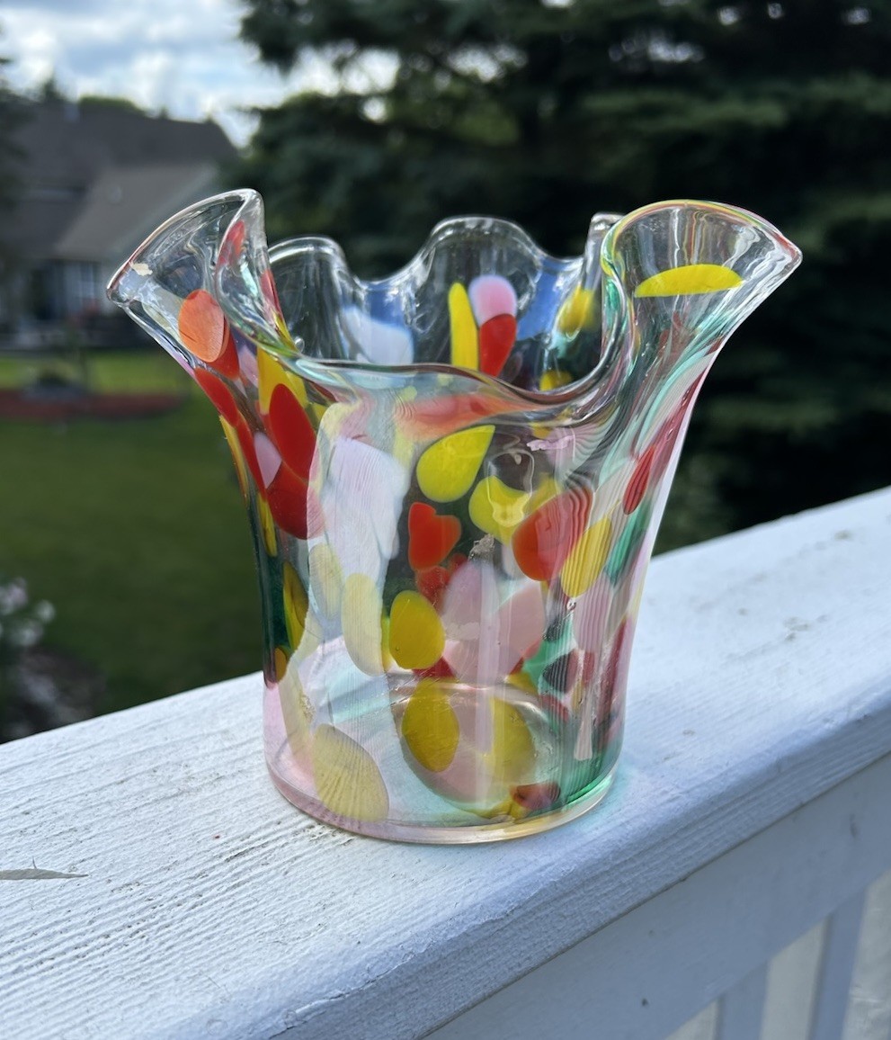 Vintage Zorza Art Glass Handkerchief Vase, Handmade in Poland