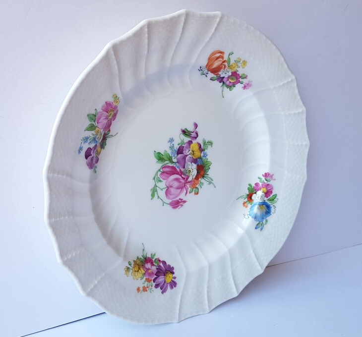 KPM Porcelain Plate Neuosier Sceptre Brand Iron Cross 1. Choice um1916 K482