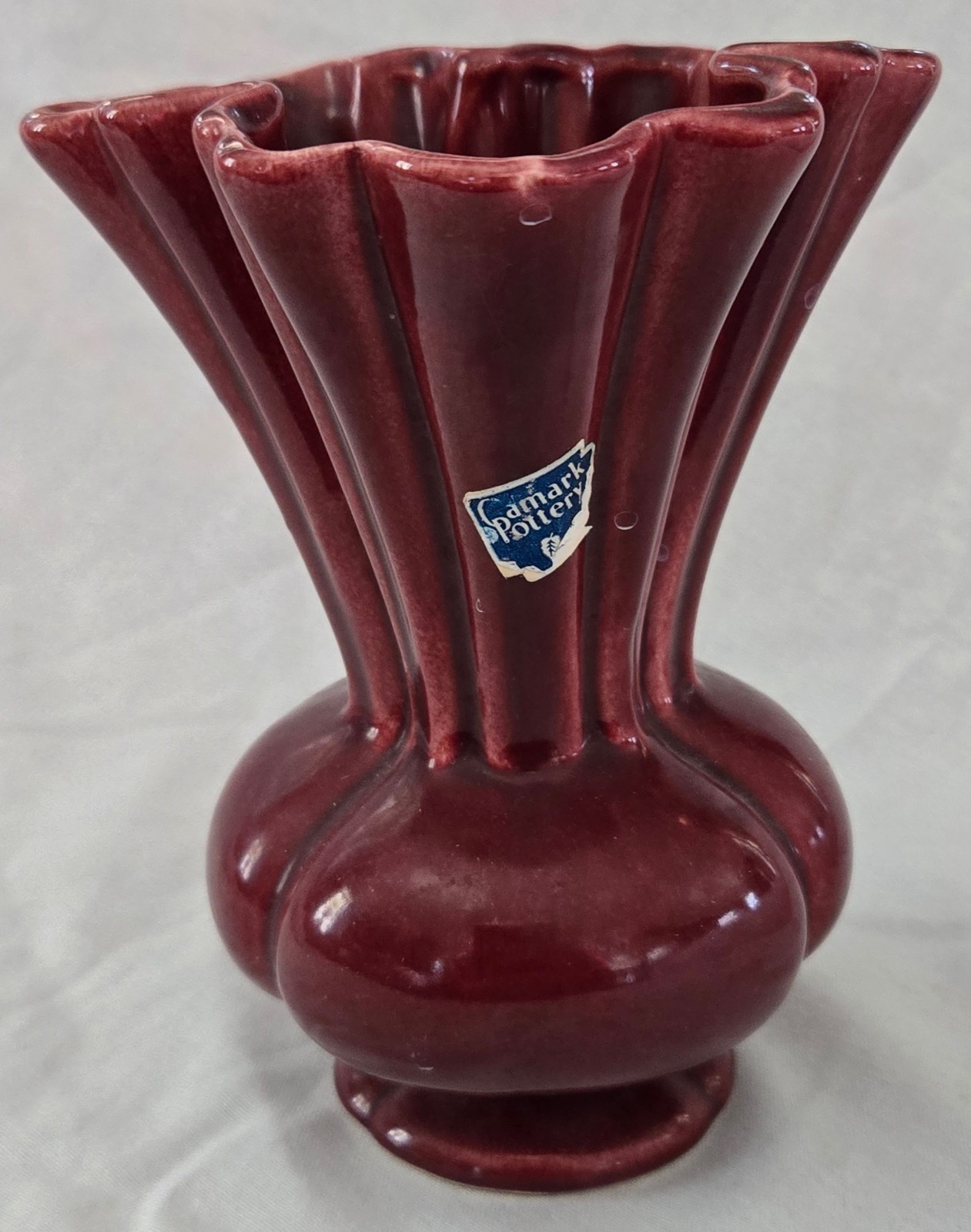 Vintage Camark Pottery Oxblood Burgundy Fluted Vase Original Labels 6.5″