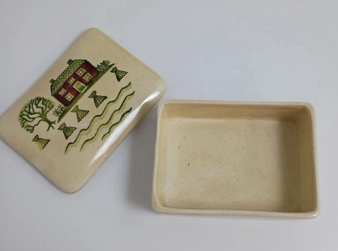 VINTAGE METLOX POPPYTRAIL CERAMIC TRINKET KEEPSAKE DECORATIVE BOX California