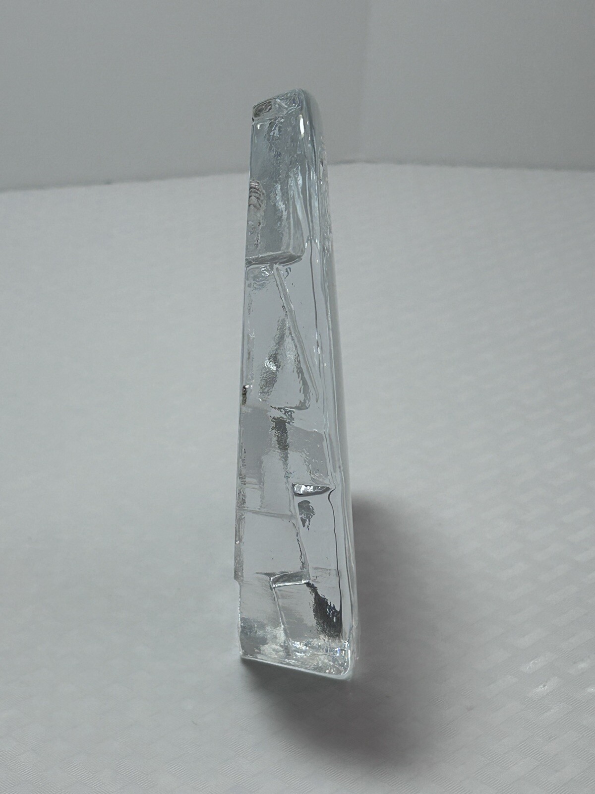Nybro Sweden Crystal Etched, Female Golfer 6.5” Inches Tall Paper Weight