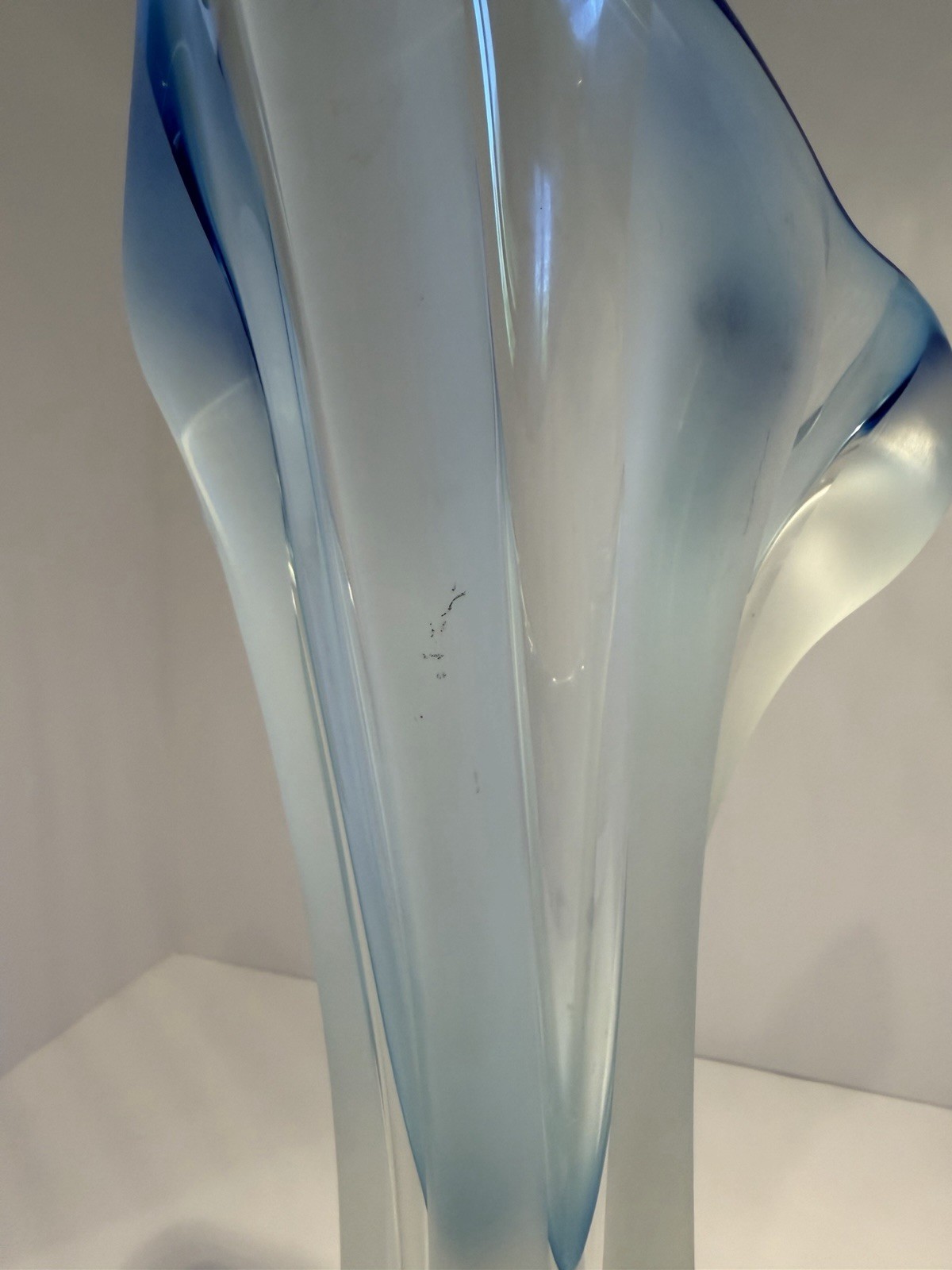 15” Hand Blown Murano Style Blue and White Jack In Pulpit Vase – See Details