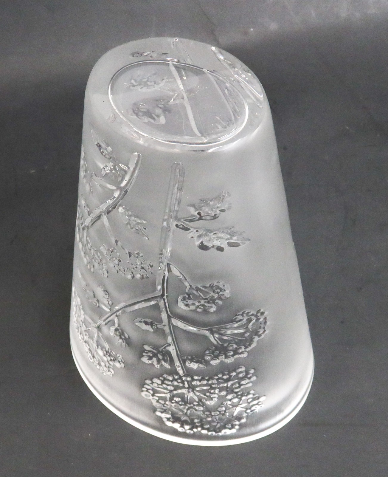 Lalique France Crystal Frosted Glass Vase in Ombelles Signed