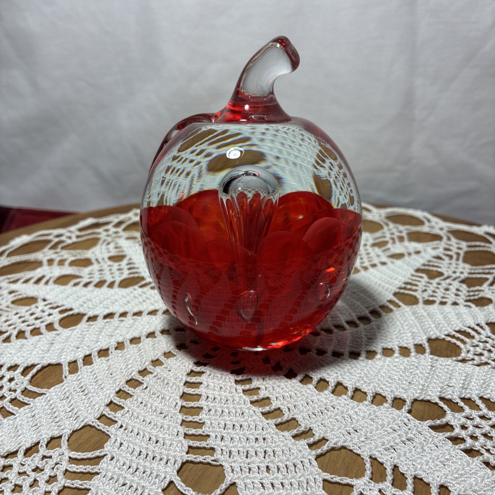 Art Glass Clear Red Cloud Controlled Bubble Apple 4.5″ Vintage Joe St Clair