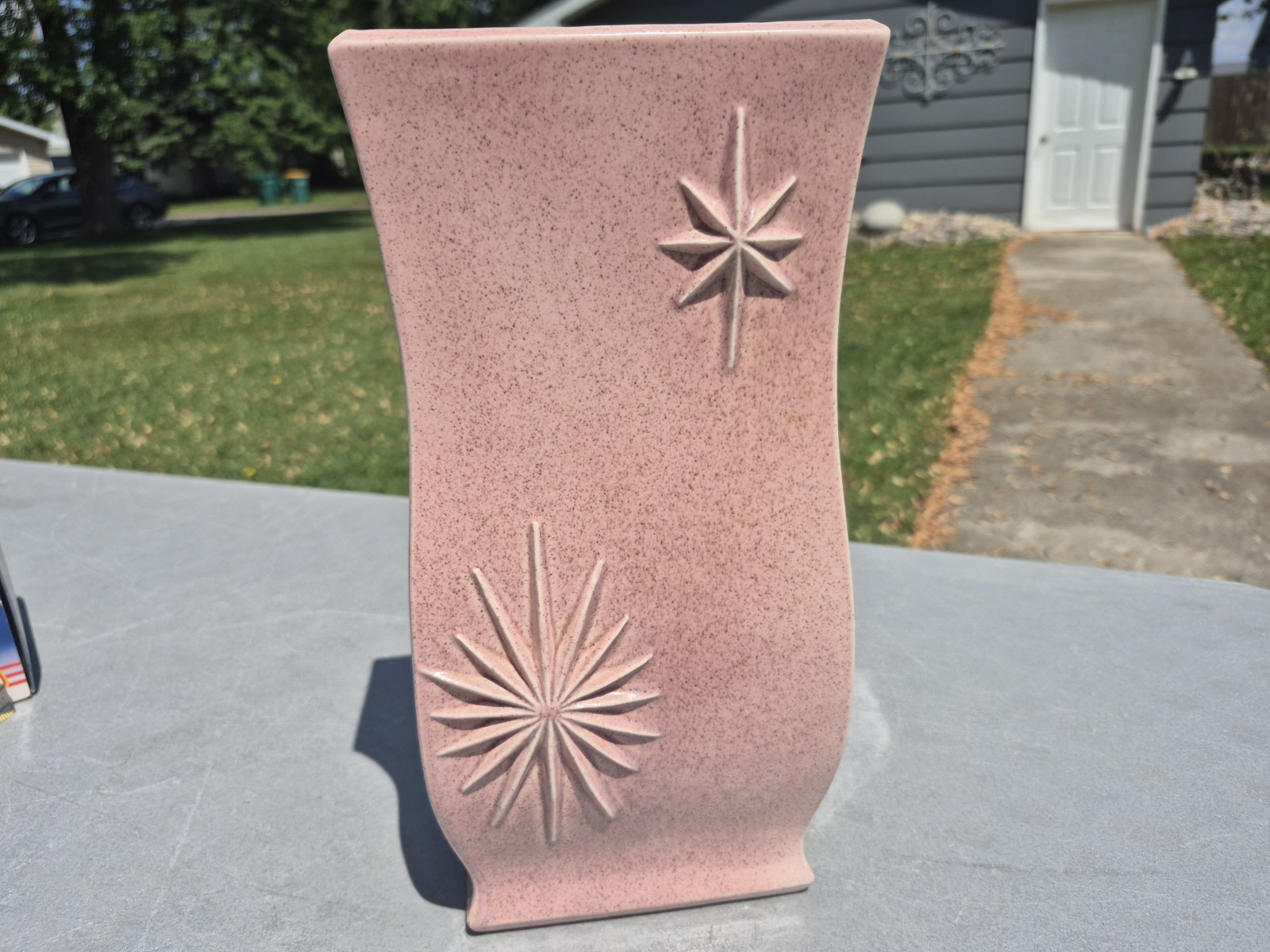 Retro Mid Century Red Wing Pottery Atomic Starburst Vase M-1570 Pink Glaze