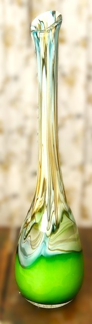 VINTAGE MURANO-STYLE ART GLASS GREEN PSYCHEDELIC LONG-NECKED VASE- 23″ HEIGHT