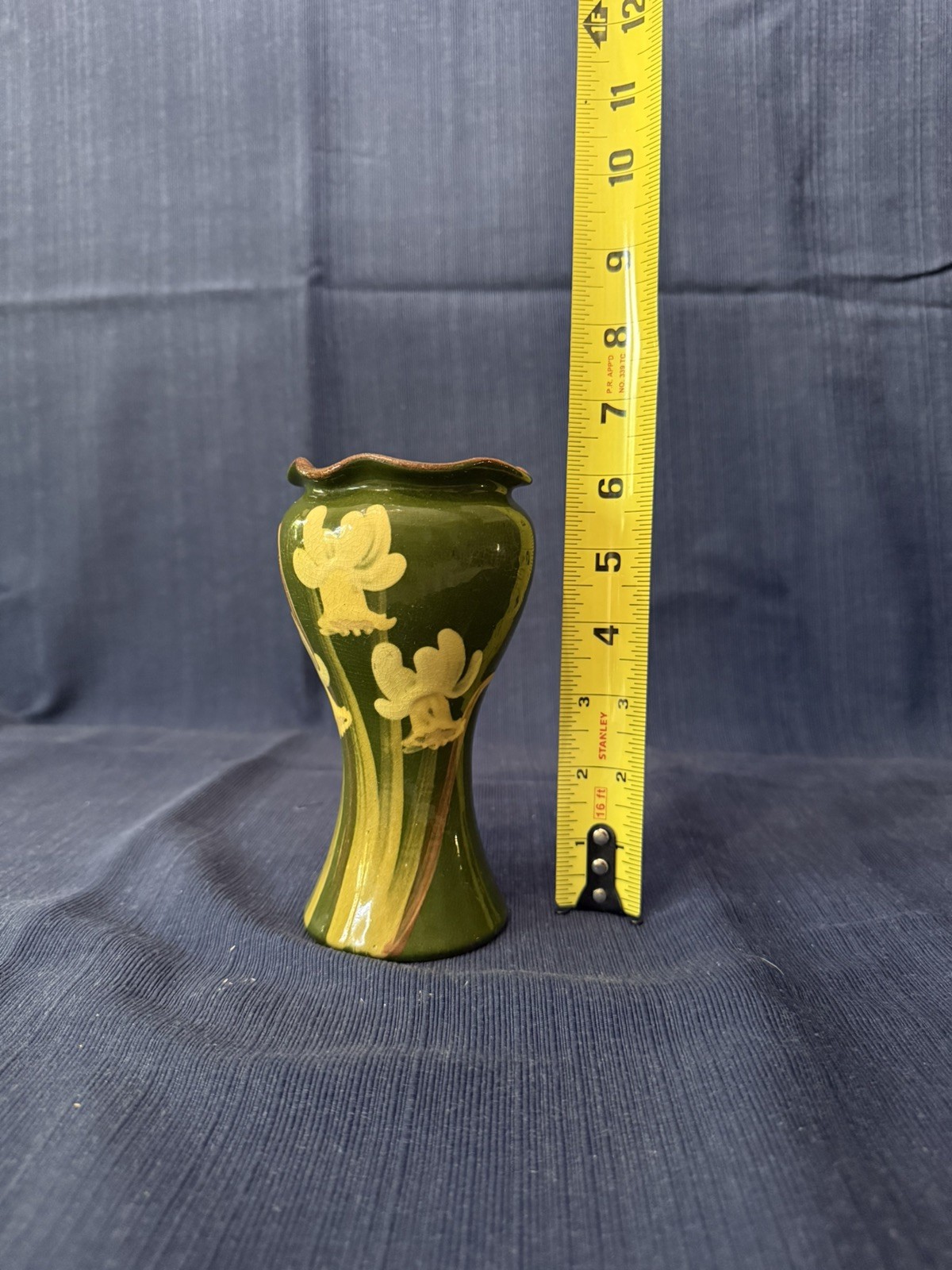 Watcombe Torquay Daffodil Pottery Vase 1930’s