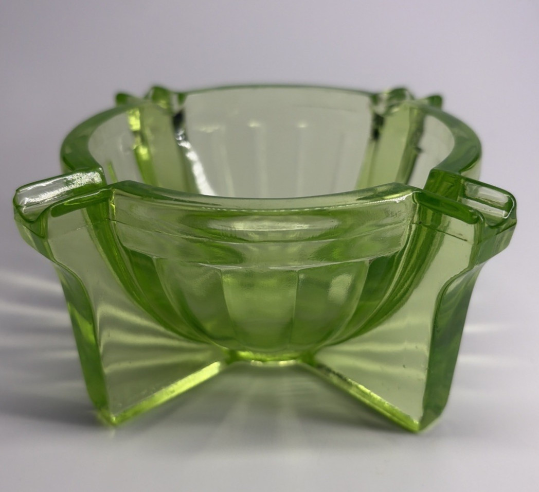 1930s Fry Vaseline Uranium Glass Quad‑Rest Ashtray Depression Glass UV Glow
