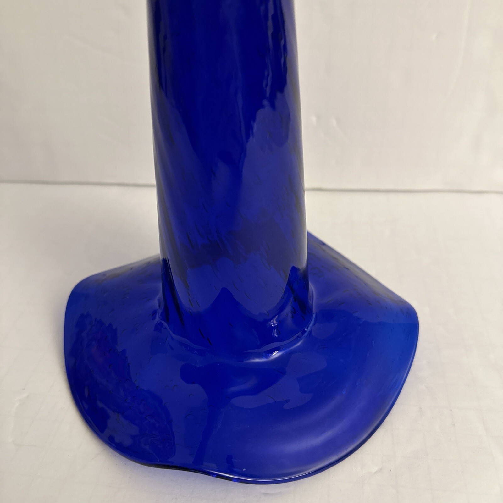 Handcrafted Cobalt Blue Blown Glass Swirl Lily Vase With Clear Base & Bubbles