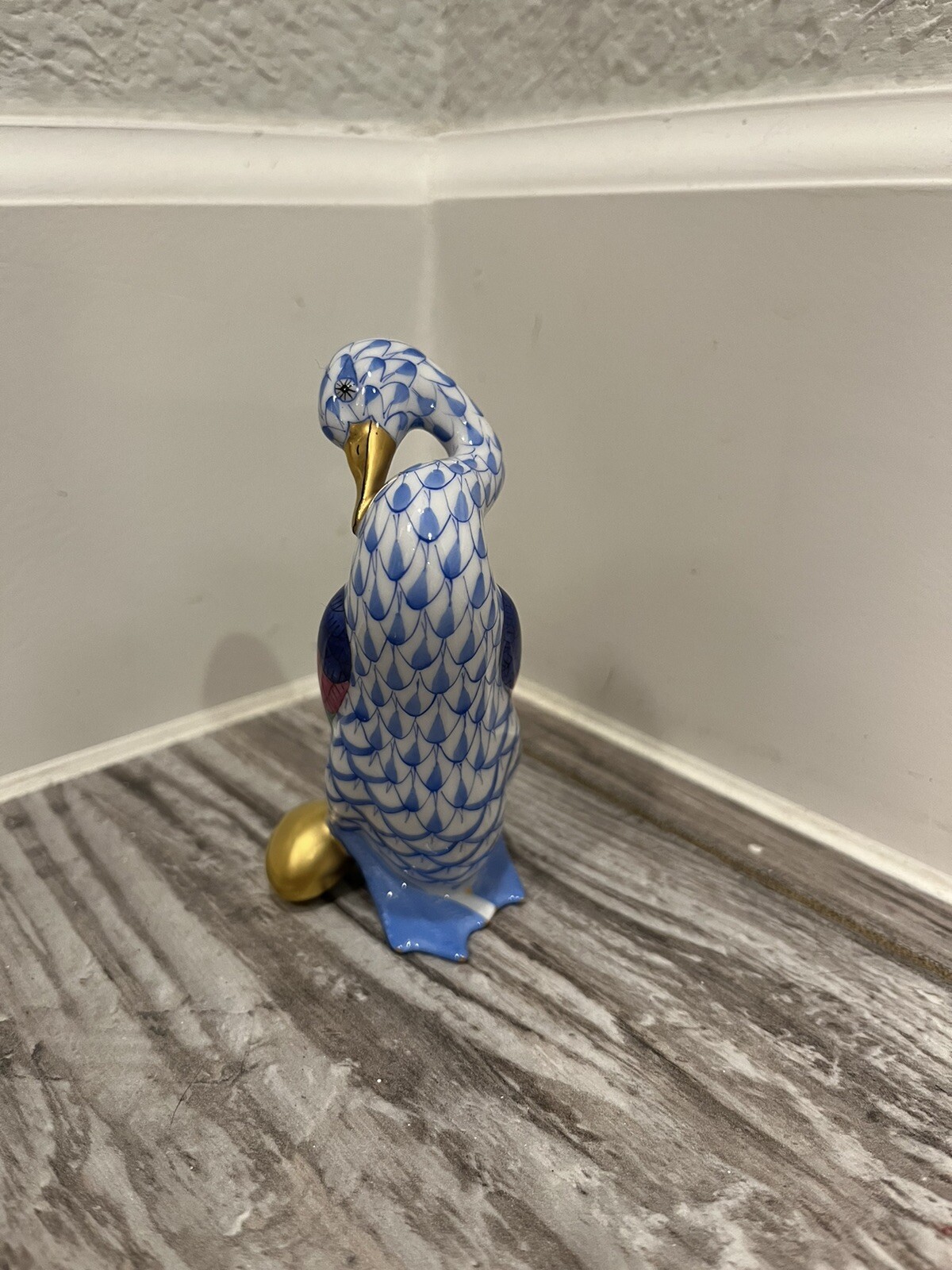 HEREND 15293 Goose with Golden Egg blue – hand painted with 24k accents figurine