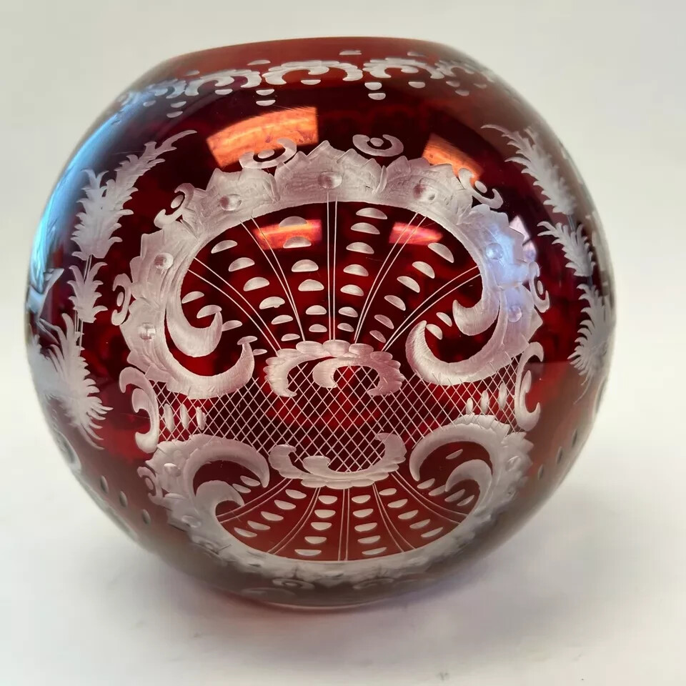 RARE! FENTON ART GLASS RUBY RED LARGE CHRISTMAS HOLIDAY VINTAGE GLOBE VASE BOWL