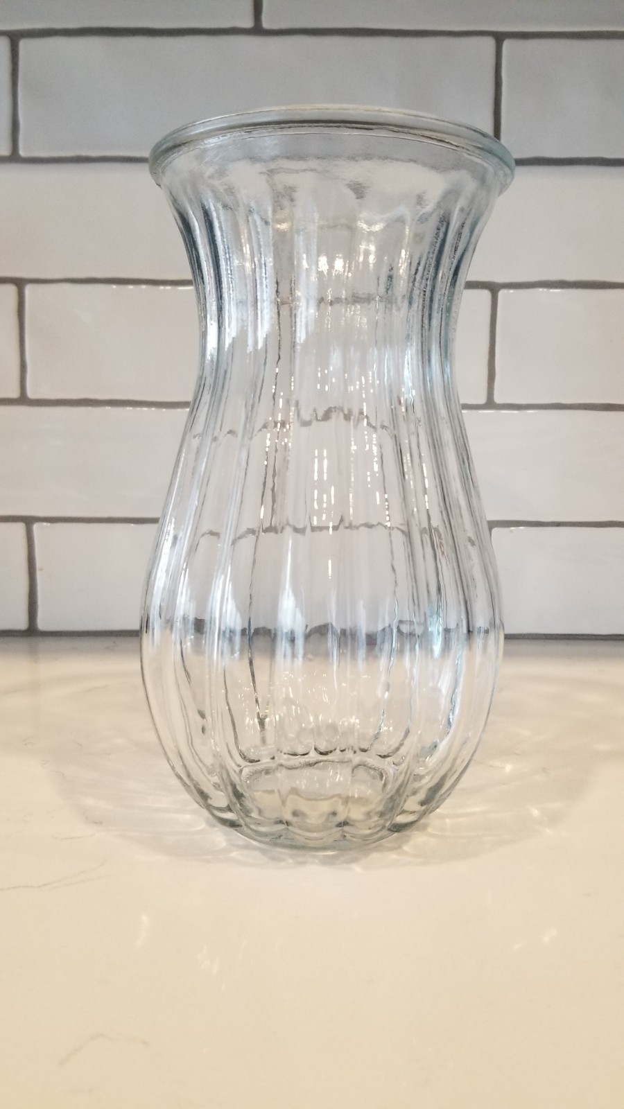 Clear Ribbed Vase 8 7/8 H & 4 1/2 W Great Condition 1 lb & 9 oz Decor Flowers
