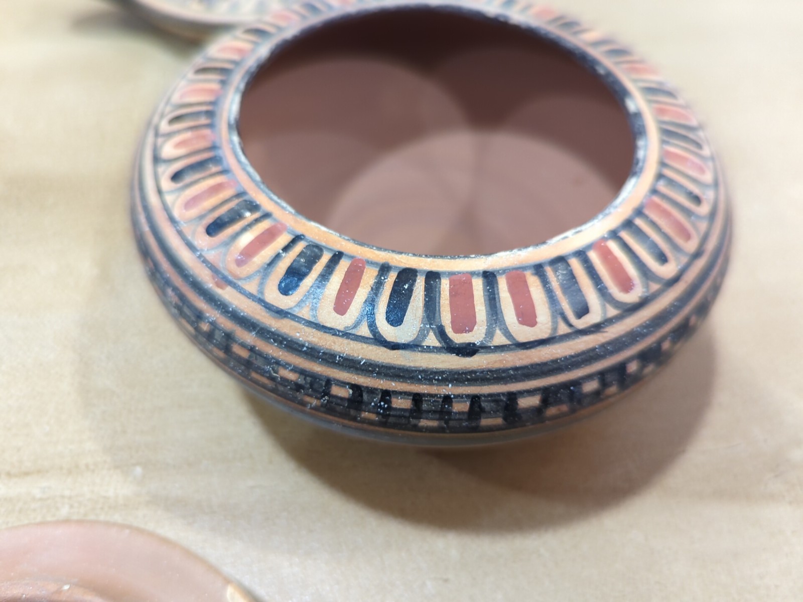 Vintage Mexican Pottery Greek Corinthian Museum Reproduction 600 BC Oil Lamp