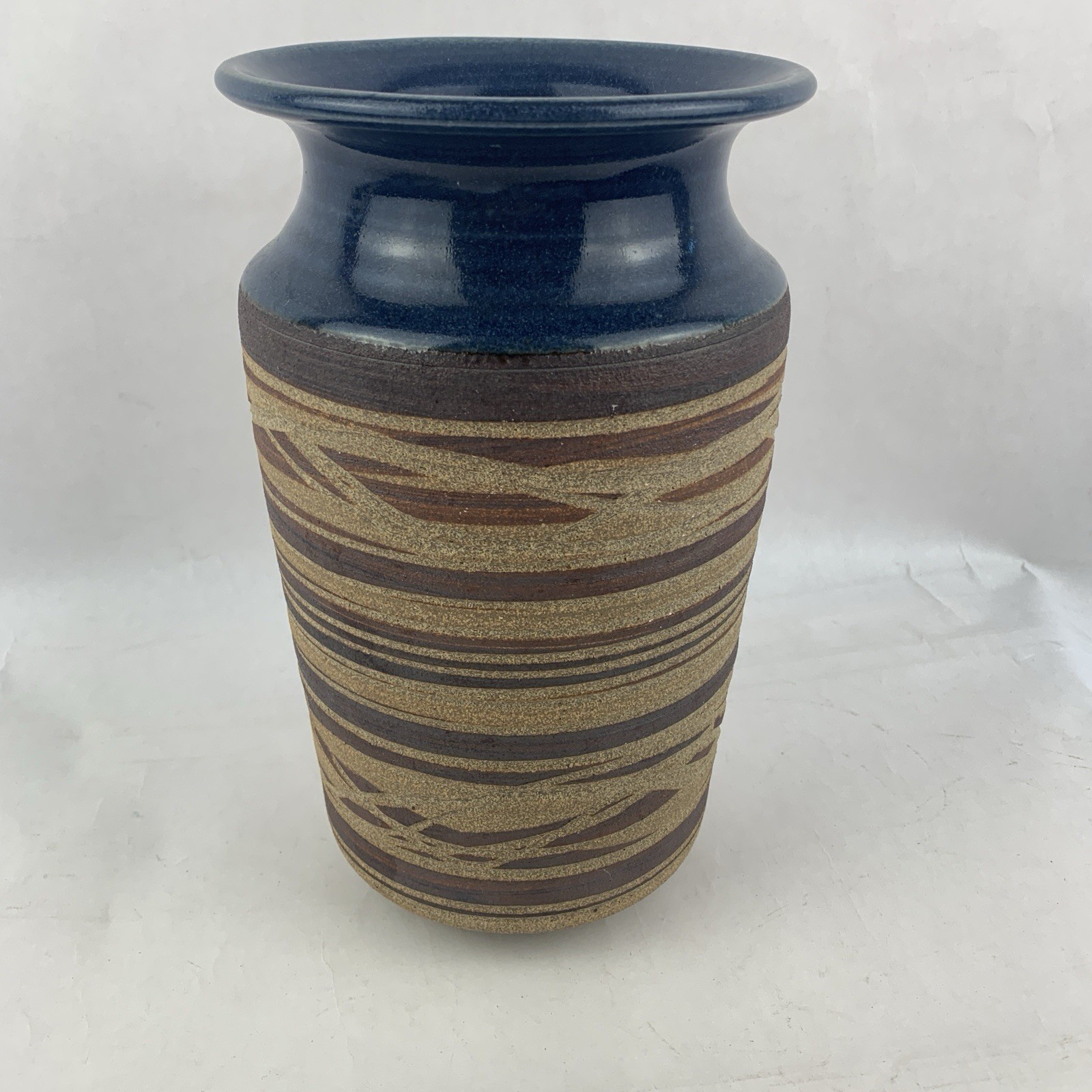 Victoria Littlejohn Studio Pottery Vase Signed MCM Earthenware Stoneware