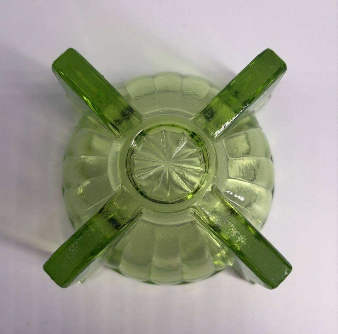 1930s Fry Vaseline Uranium Glass Quad‑Rest Ashtray Depression Glass UV Glow