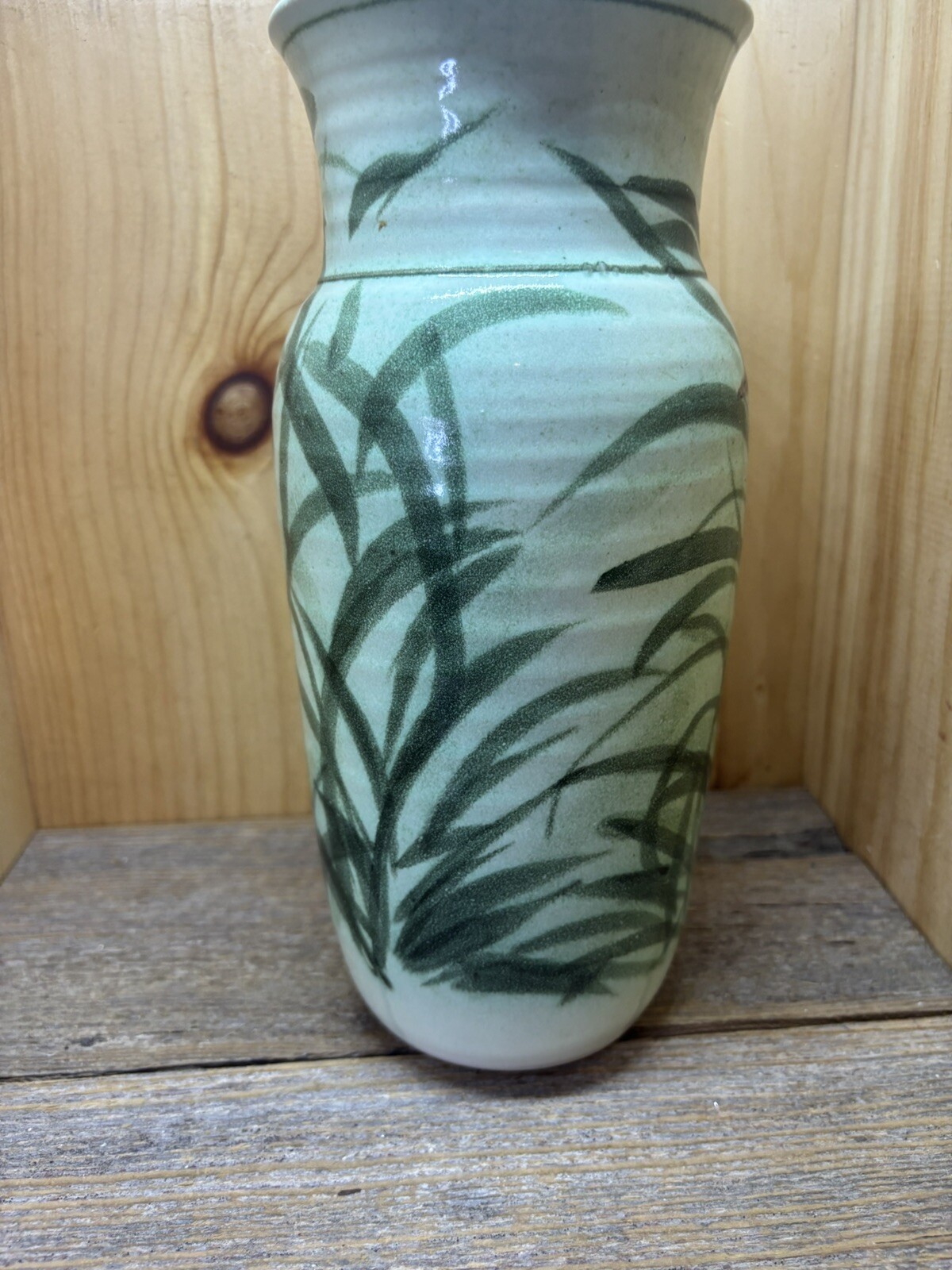 Rare Art Pottery Vase Large Pale Green Heron Egret Crane Coastal Scene Wetlands