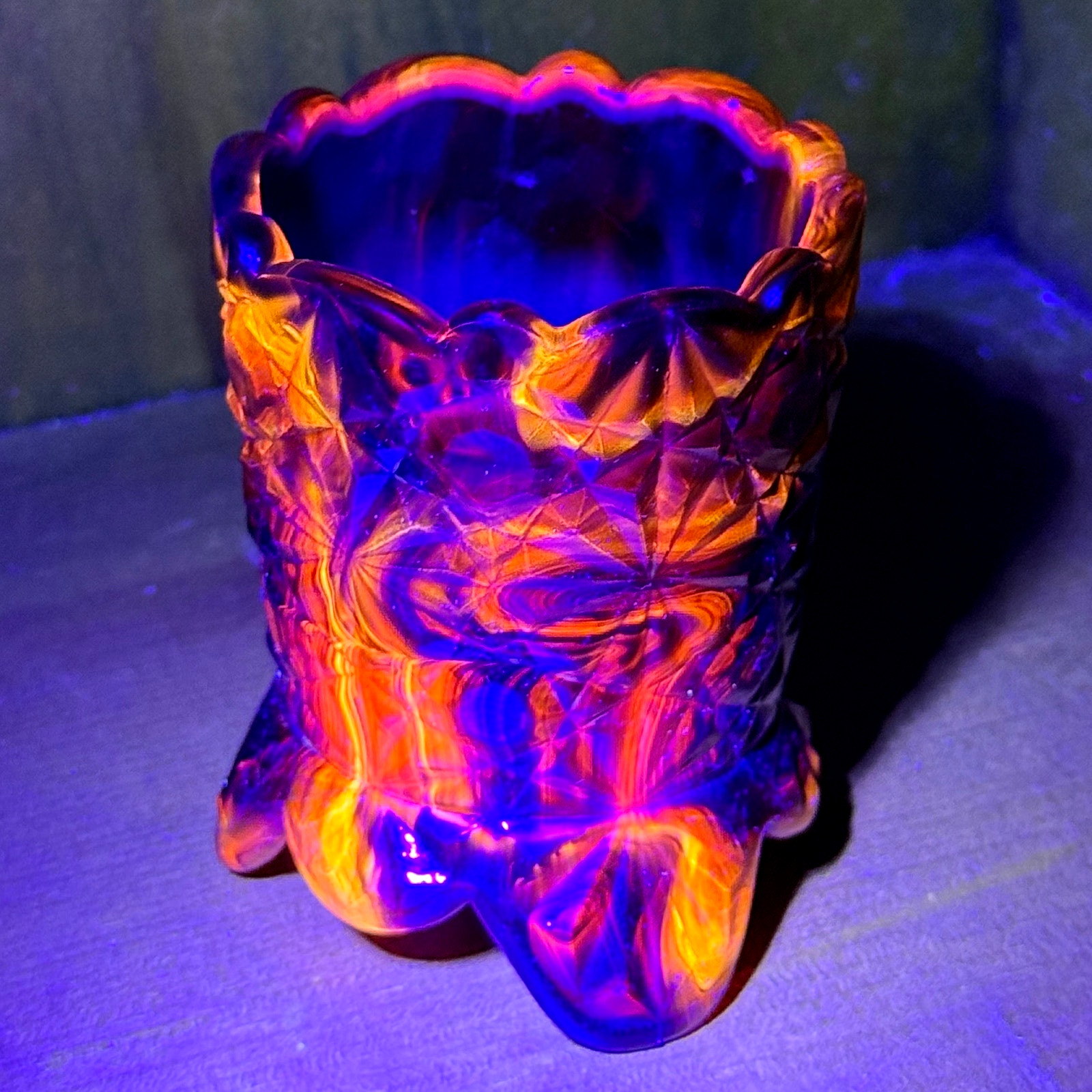 Boyd Glass Daisy Button Toothpick Holder 1999 Autumn Harvest GLOWS OOAK B1817