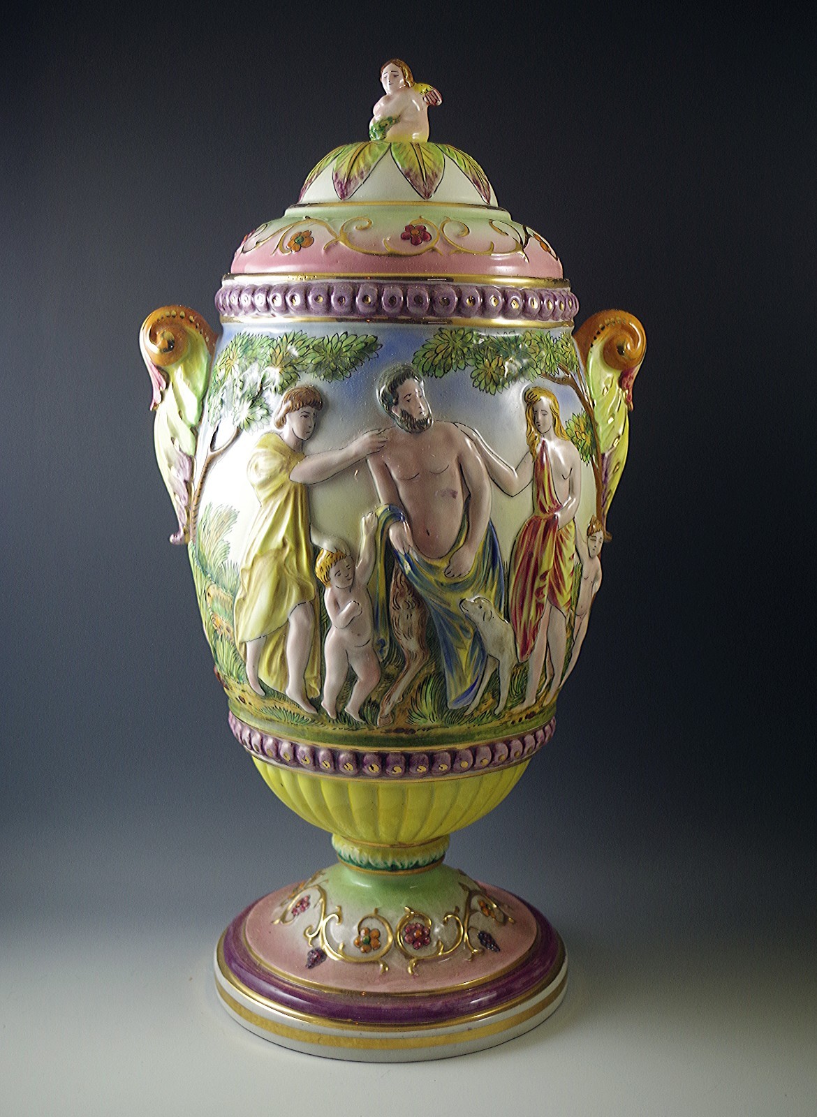 CAPODIMONTE HUGE COVERED URN CHERUBS DOGS NUDES RAISED DESIGN 19″ VINTAGE