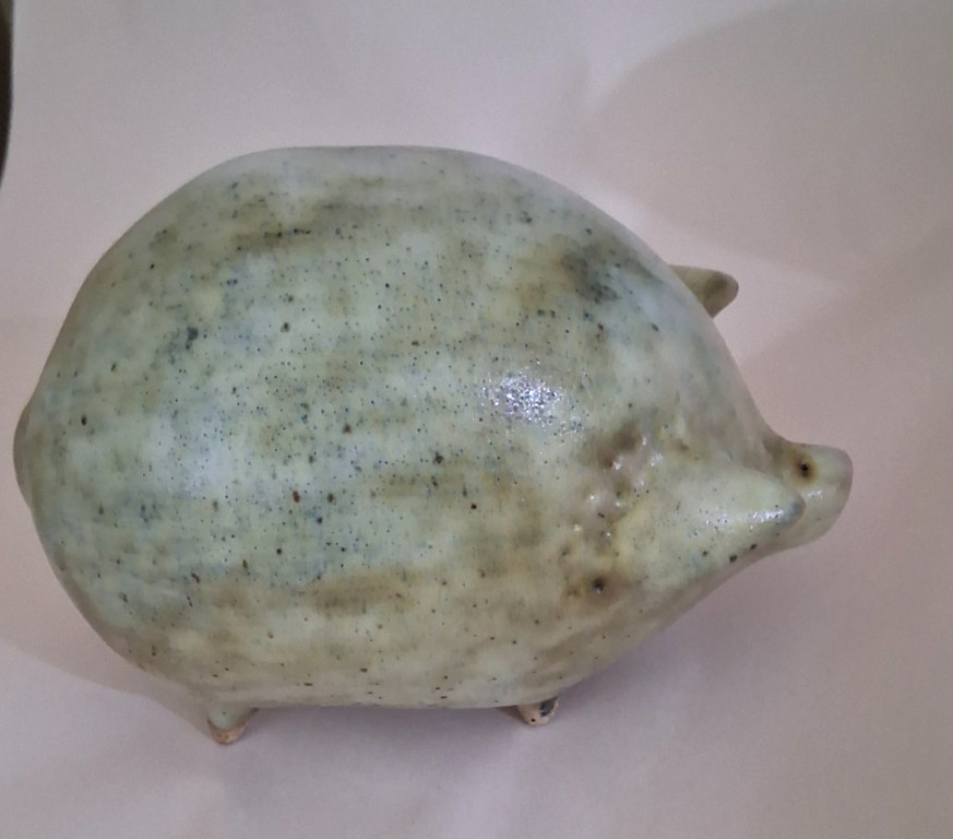 Peter’s Pottery SPECIAL PIG PRECIOUS Button Nose WITHOUT HOLES NEW MADE THIS WAY