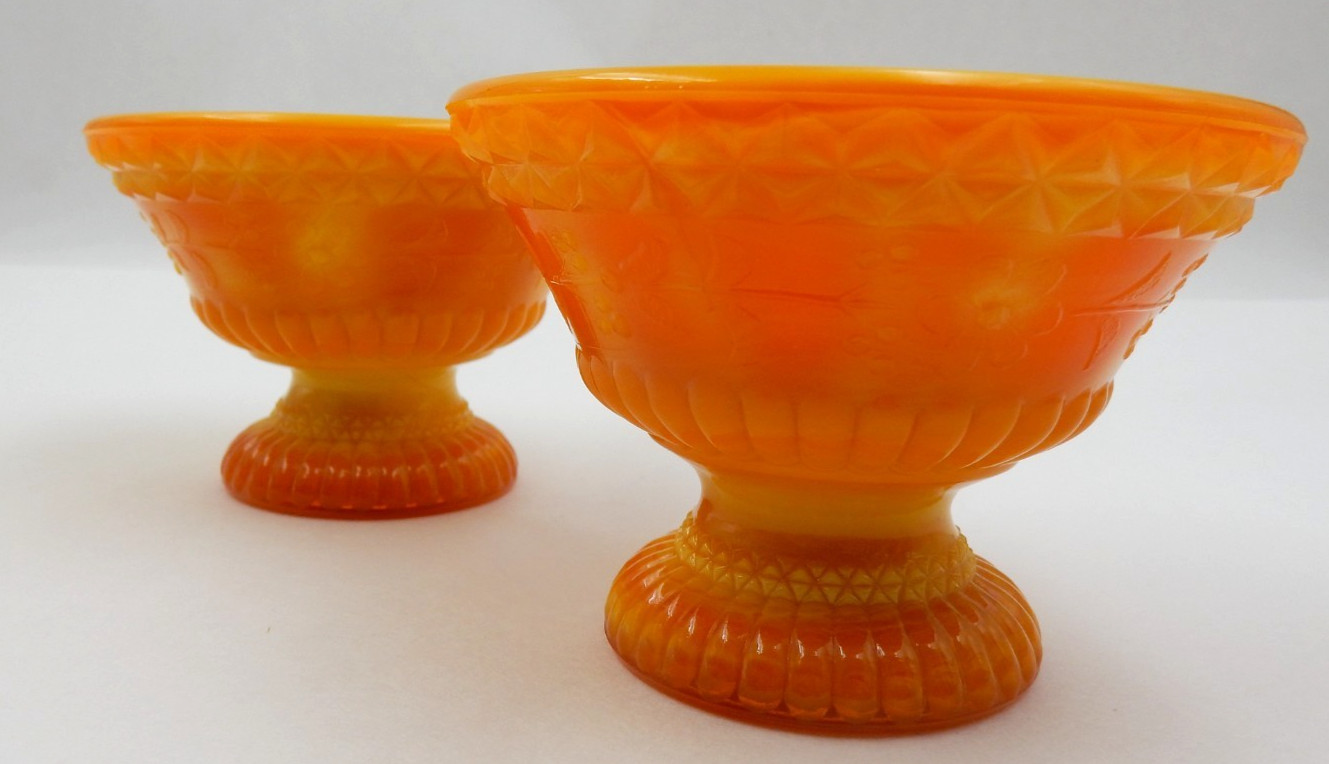 VINTAGE BOYD CRYSTAL ART GLASS ORANGE YELLOW SWIRL SLAG GLASS CANDLE HOLDERS