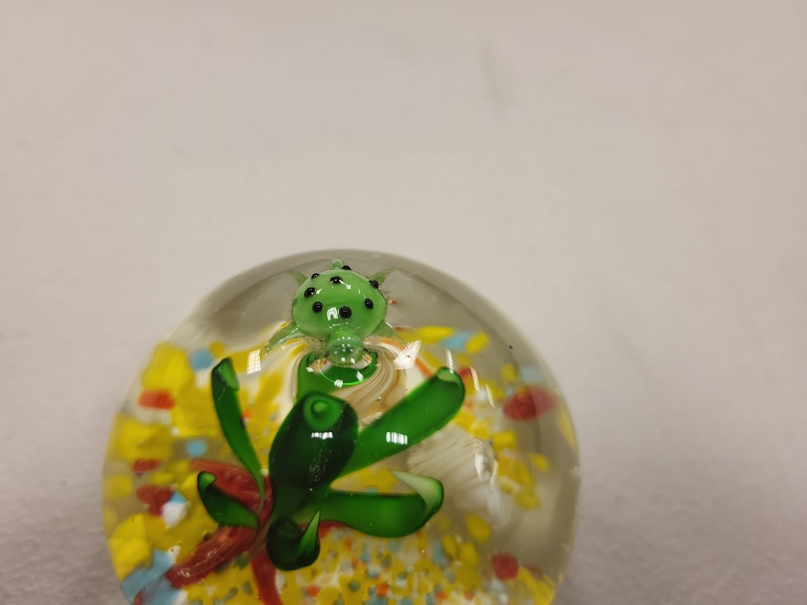 Vintage Art Glass Paperweight Sea Turtle Starfish Undersea Egg Shape Nautical 3″