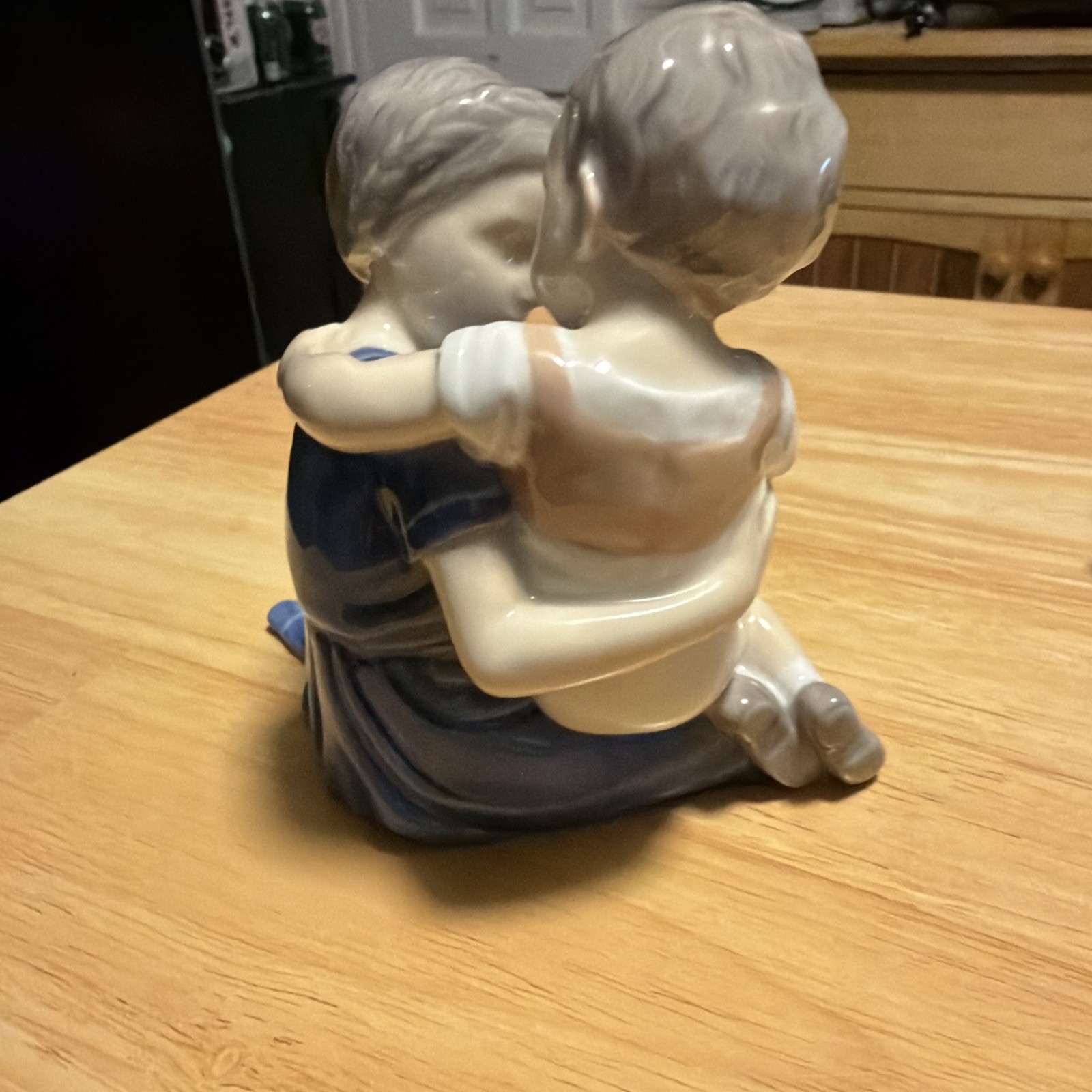 Bing & Grondahl B&G Brother and Sister Love, #1568