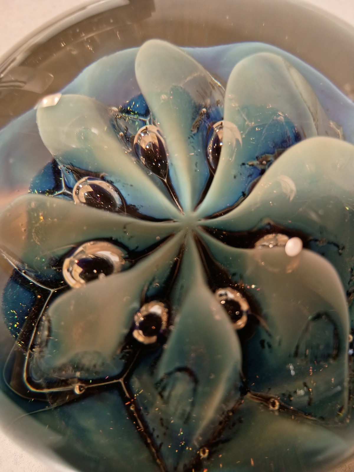 2 Signed Robert Eickholt Dichroic Controlled Bubbles Art Glass Paperweights