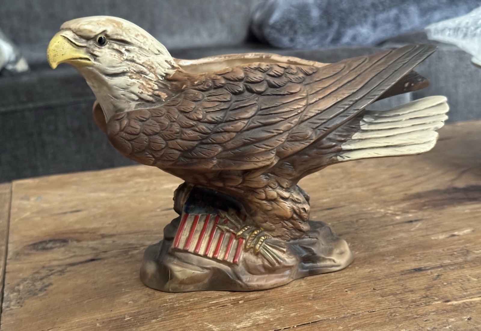 VTG AMERICAN BALD EAGLE CERAMIC PLANTER VASE INARCO 1964 Cleveland, Ohio E-2310