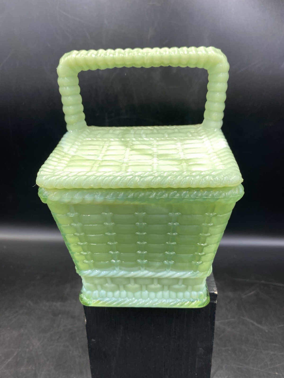 Westmoreland Green Jadite Jadeite Slag Picnic Basket Candy Dish