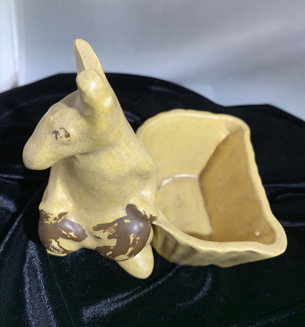 Boxing Kangaroo Planter Vintage Ceramic Niloak. RARE White Clay By Eagle Pottery
