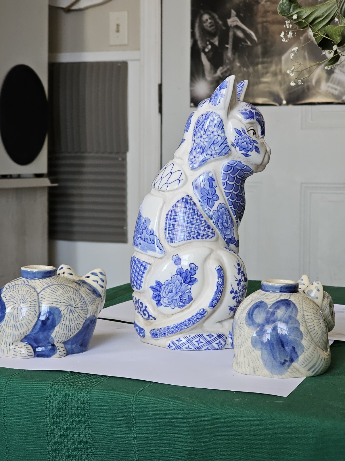 Vintage Nancy Lopez 1981 Delft Blue & White Cat Ceramic Mosaic